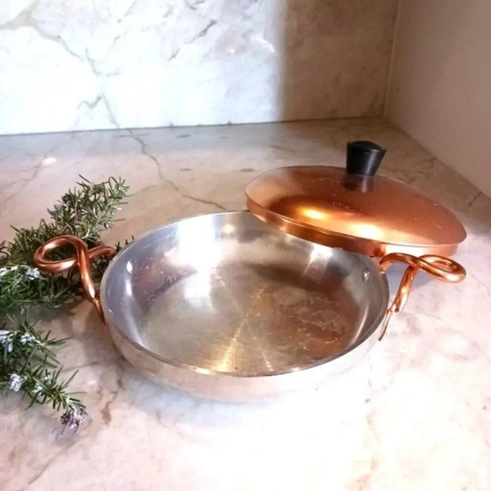 Beautiful WearEver Serving Pot 8